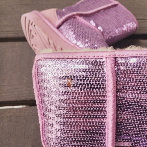 UGG Classic Short Sparkles Pink Sequins Boots Women's Size 6 - Picture 9 of 9